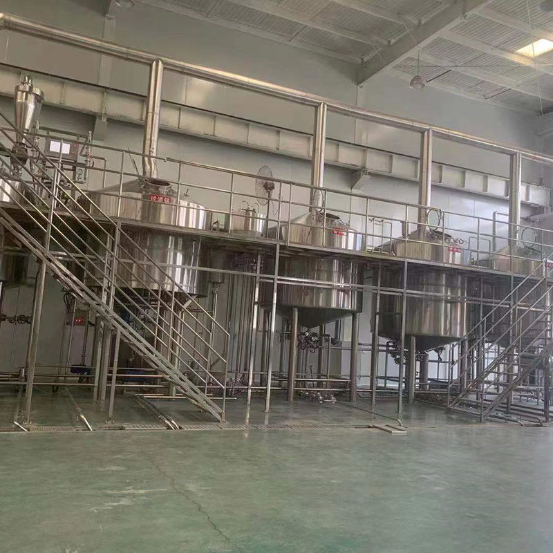茄子河精酿啤酒设备厂—平面布置、设备设计、制造、调试、培训等一条龙服务_COPY