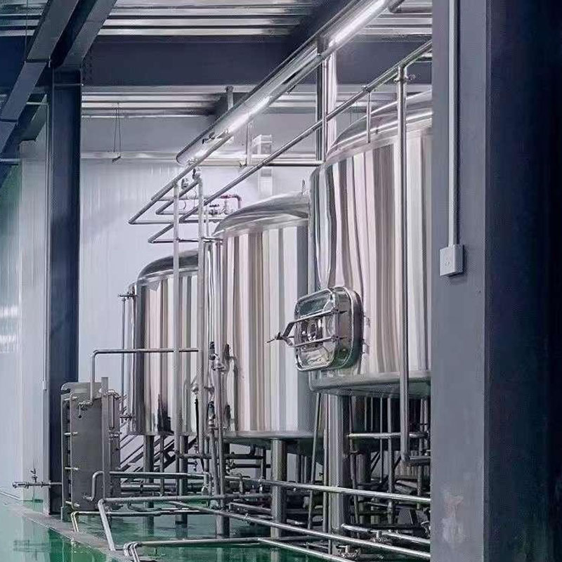 茄子河精酿啤酒设备
