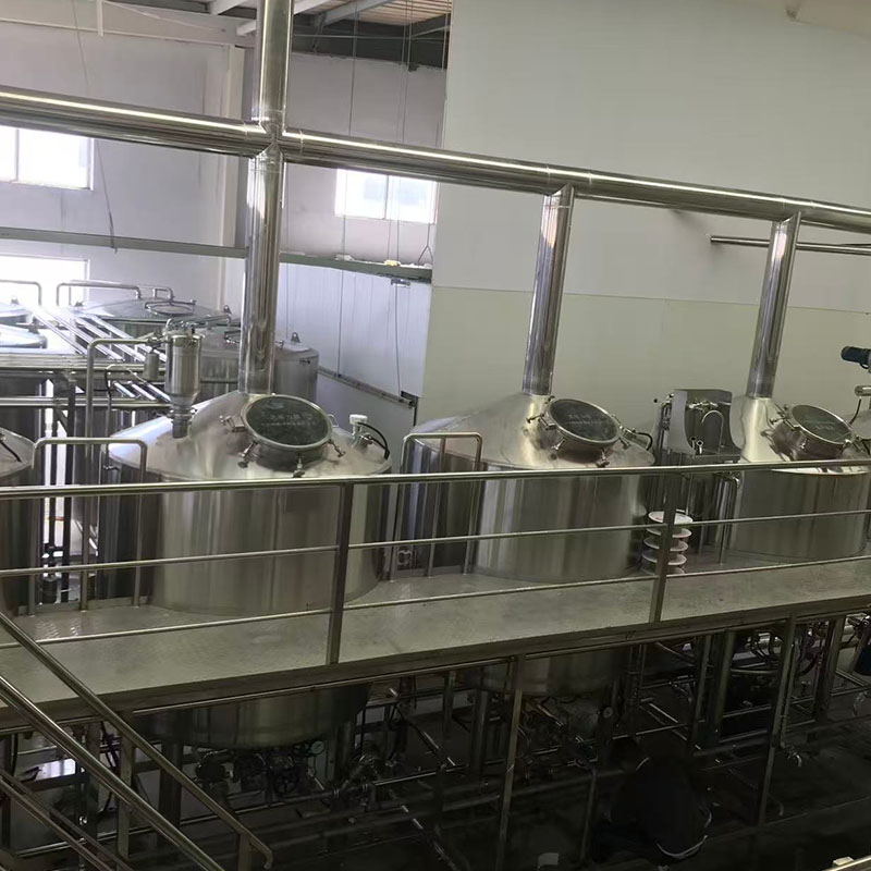 茄子河精酿啤酒设备厂—啤酒文化的深刻内涵